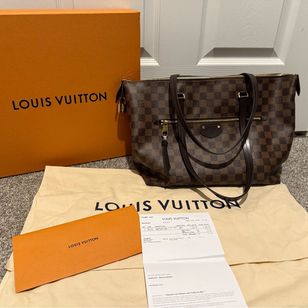 Authentic Vuitton Iena MM Damier Ebene tote!